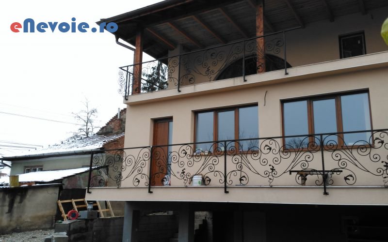 2balustrade-si-scari-porti-si-garduri-gaurire-beton-montare-pavaj-terase-gradina-constructii-gratare-amenajare-si-intretinere-spati-adi-liviu-697.png