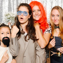 Avatar profil-utilizator/alex-carlan-5642-6f/alex-carlan-5642-6f-petreceri-tematice-photobooth-marturii-invitatii-de-nunta-si-botez-video-foto-organizari-nunti-si-botezuri-organizari-evenime.png