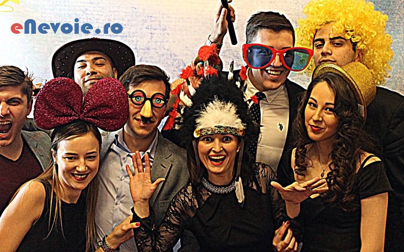 1divertisment-evenimente-petreceri-tematice-inchirieri-costume-tematice-photobooth-inchirieri-accesorii-evenimente-marturii-invitat-alexandru-ple.png