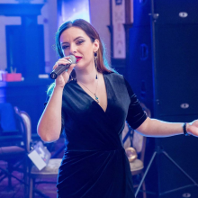 Avatar profil-utilizator/alina-aldoiu-3727-54/alina-aldoiu-formatie-muzicala-organizari-nunti-si-botezuri-organizari-evenimente--20181204144002.png