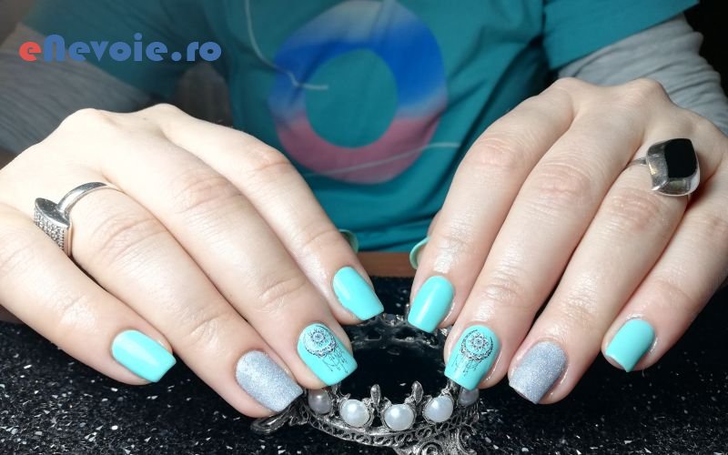 5manichiura-si-pedichiura-cosmetica-relaxare--andreea-macas.png