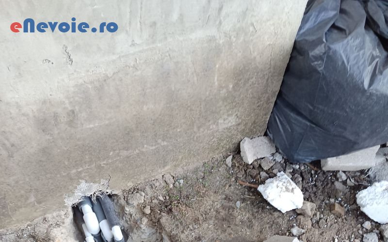 4montare-panouri-solare-desfundare-canalizari-reparatii-termice-reparatii-electrice-reparatii-sanitare-instalatii-termice-instalati-andrei-florin.png