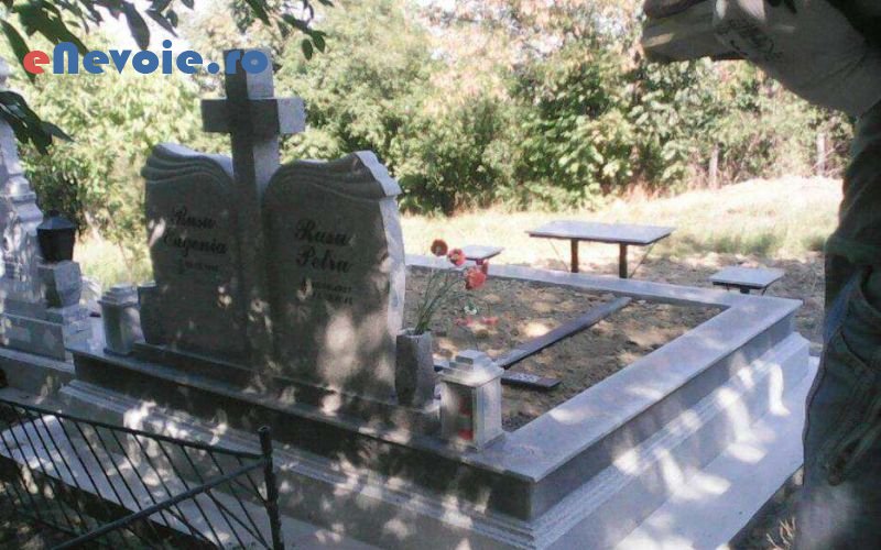 mormite-si-monumente-funerare-servicii-funerare--dmanole2-8542-062.png