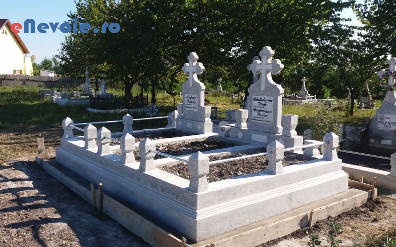 mormite-si-monumente-funerare-servicii-funerare--dmanole2-8542-066.png