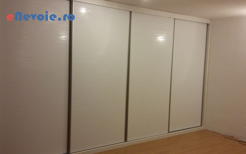 3mobila-la-comanda-mobilier-si-tamplarie--dorian-anghel-3471-0h.png