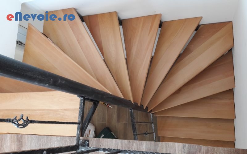 1balustrade-si-scari-montare-si-intretinere-parchet-casa-si-gradina--dorin-butunoiu-.png