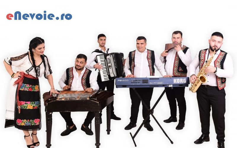 1divertisment-evenimente-formatie-muzicala-organizari-evenimente--formatia-extr.png