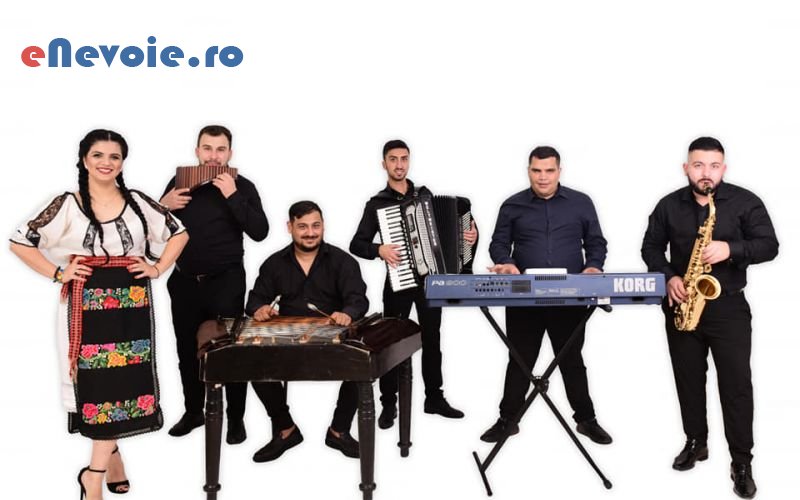 2divertisment-evenimente-formatie-muzicala-organizari-evenimente--formatia-extr.png