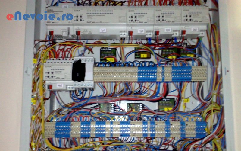 1reparatii-electrice-instalatii-electrice-sanitare-electrice-termice-gaze--mircea-finteu.png