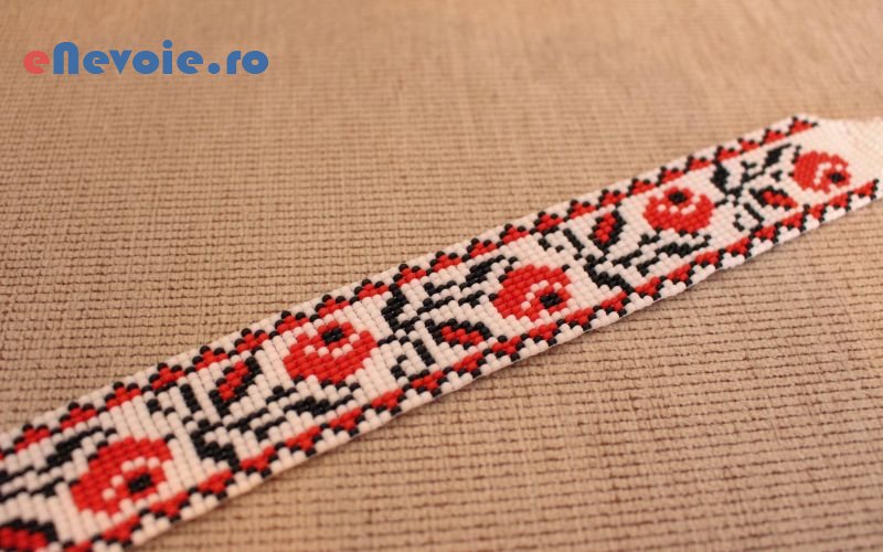 2pictura-bijuterii-handmade-accesorii-handmade-homemade-handmade--pfa-lungu-rad.png