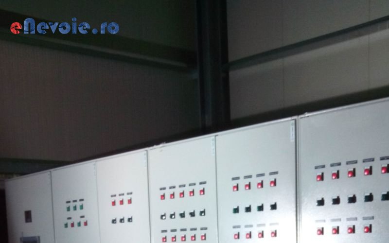 sanitare-electrice-termice-gaze-servicii-si-reparatii-instalatii-electrice-servicii-si-reparatii-instalatii-termice-rceinstalatii-6024-c11.png