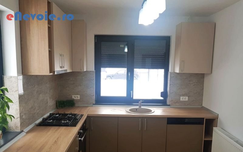 2montare-mobila-mobilier-horeca-mobila-la-comanda-mobilier-si-tamplarie--sc-velstand-d.png